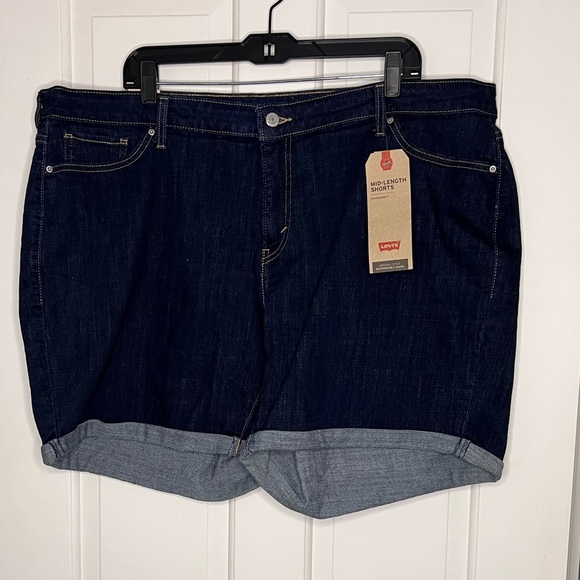 NWT Levi’s Mid-Length Shorts in Lapis Royal Size 22 - Picture 2 of 5
